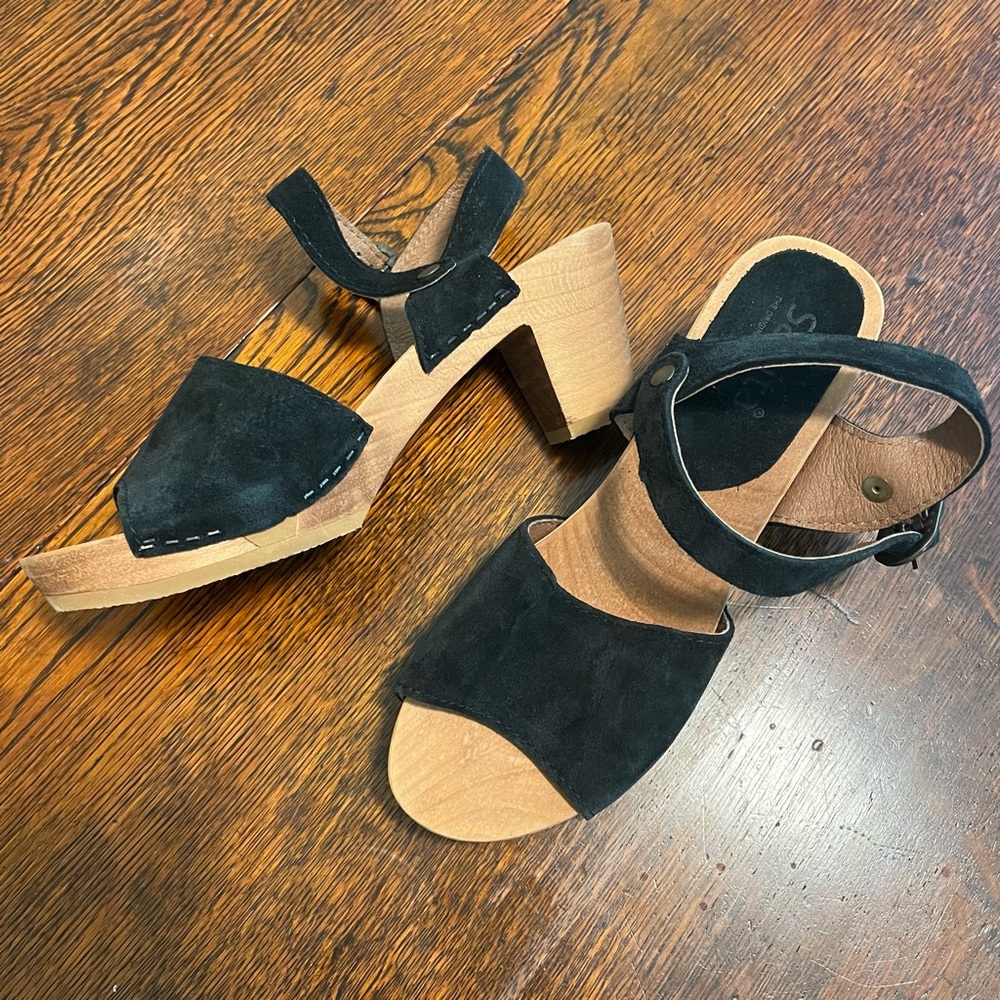 Sanita Black Suede Wooden Sandals 🇩🇰 Size 6 - Never Worn!